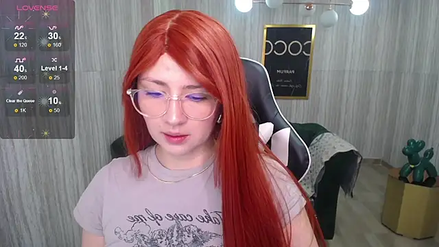 Snapshot of Rachel_t_ chatting on 12.05.24 Rachel t  online show from 12.05.24