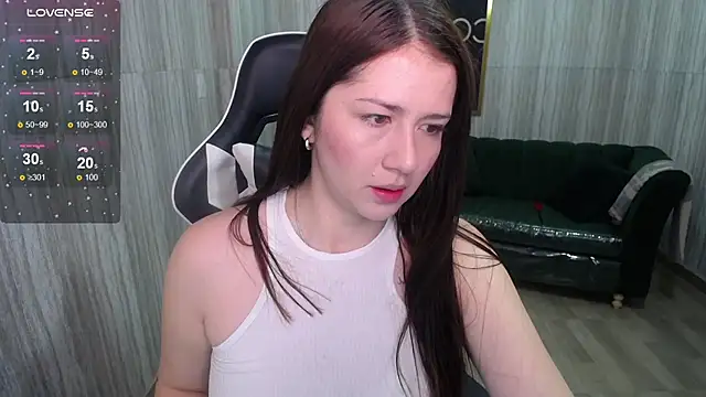 Snapshot of Rachel_t_ chatting on 12.29.24 Rachel t  online show from 12.29.24