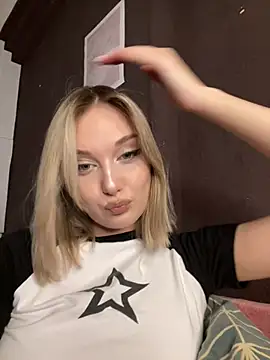 Snapshot of Alisa_Rise chatting on 03.16.25 Alisa Rise online show from 03.16.25