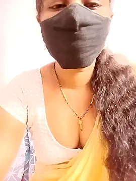 Snapshot of tina_rosy chatting on 02.05.25 tina rosy online show from 02.05.25