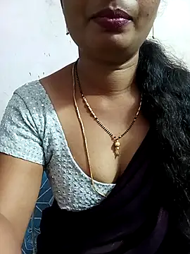 Snapshot of tina_rosy chatting on 02.07.25 tina rosy online show from 02.07.25