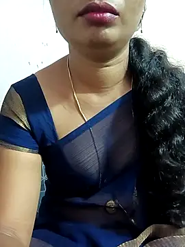 Snapshot of tina_rosy chatting on 02.15.25 tina rosy online show from 02.15.25