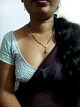 Snapshot of tina_rosy chatting on 03.07.25 tina rosy online show from 03.07.25