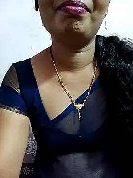 Snapshot of tina_rosy chatting on 03.08.25 tina rosy online show from 03.08.25