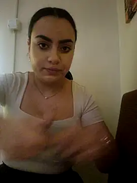 ElyzaIbarra online show from 02.05.25