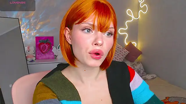 Snapshot of Red__Candy chatting on 02.24.25 Red Candy online show from 02.24.25