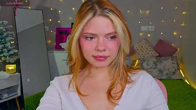 Red  Candy online show from 12.15.25