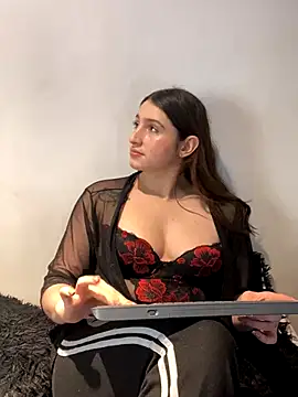 kamel-ayesha online show from 10.21.25