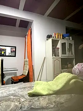 Snapshot of BrianaBrownn chatting on 10.25.25 BrianaBrownn online show from 10.25.25