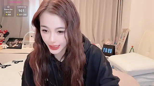 Neyllar online show from 02.24.25