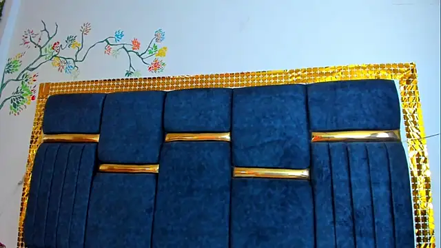 Snapshot of fulfill_fantasies1 chatting on 09.26.25 fulfill fantasies1 online show from 09.26.25