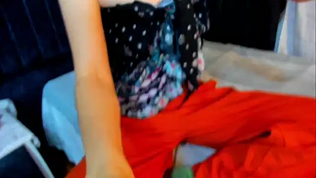 Snapshot of fulfill_fantasies1 chatting on 10.06.25 fulfill fantasies1 online show from 10.06.25