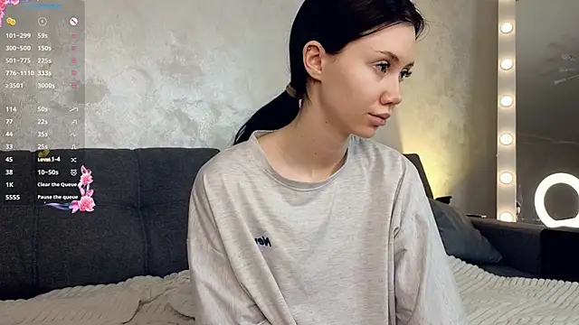 Snapshot of emilia_walton chatting on 01.09.25 emilia walton online show from 01.09.25