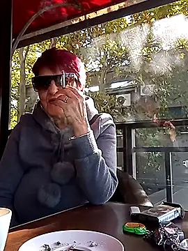 Ely Elenita online show from 10.17.25