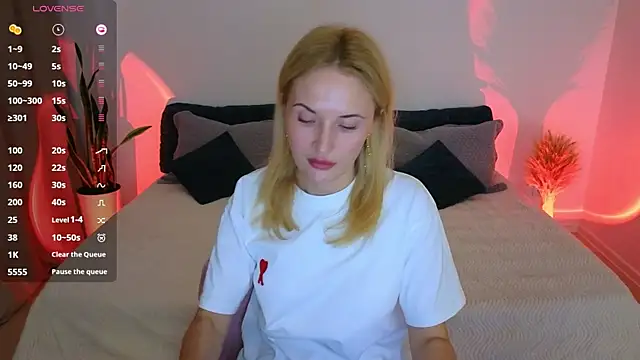 AlisssaRose online show from 11.04.25