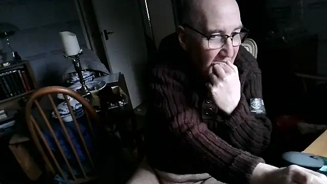 Adamdaddybear online show from 02.08.25