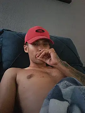 Snapshot of Jotasjj chatting on 10.31.25 Jotasjj online show from 10.31.25