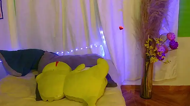 Snapshot of blue_angel33 chatting on 03.16.26 blue angel33 online show from 03.16.26