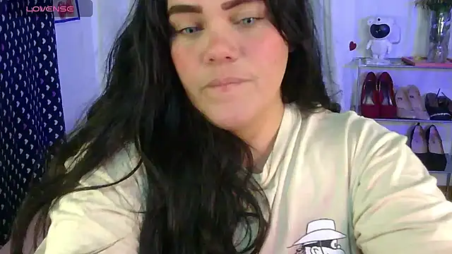 Snapshot of blue_angel33 chatting on 04.02.26 blue angel33 online show from 04.02.26