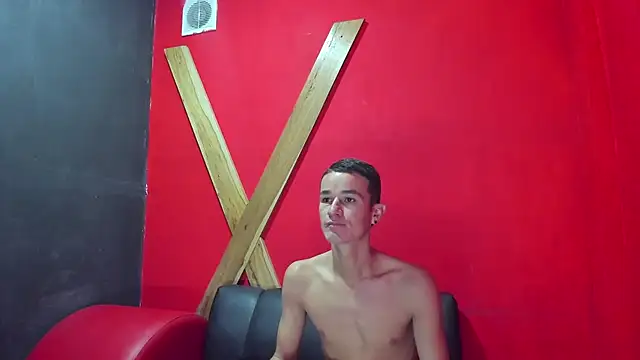 Snapshot of dirty_couple22 chatting on 02.04.25 dirty couple22 online show from 02.04.25