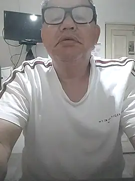 Snapshot of catatunboculion chatting on 02.01.25 catatunboculion online show from 02.01.25