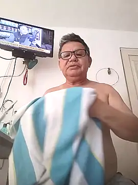 Snapshot of catatunboculion chatting on 10.17.25 catatunboculion online show from 10.17.25