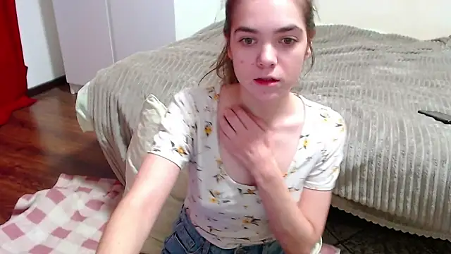 Snapshot of SallyMkn chatting on 12.01.24 SallyMkn online show from 12.01.24