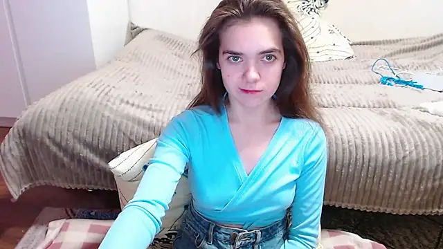 Snapshot of SallyMkn chatting on 12.04.24 SallyMkn online show from 12.04.24