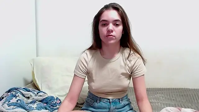 Snapshot of SallyMkn chatting on 12.15.24 SallyMkn online show from 12.15.24