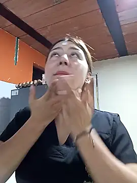 Sara Brownx online show from 04.07.26