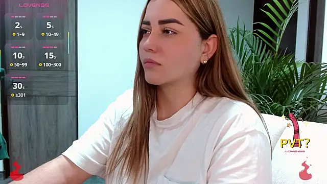 Snapshot of Lucia_star__ chatting on 10.28.25 Lucia star   online show from 10.28.25