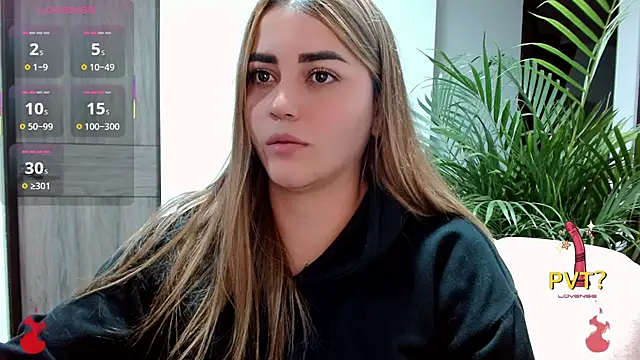 Lucia star   online show from 11.05.25