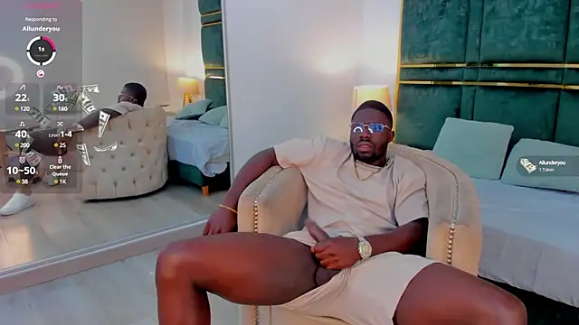 Latrellx7 online show from 02.15.25