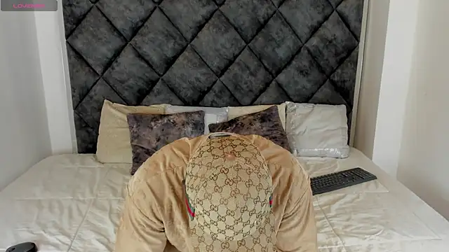 Latrellx7 online show from 09.19.25