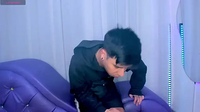 Yourslust  online show from 11.09.25