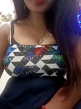 cute-mahek online show from 02.21.25