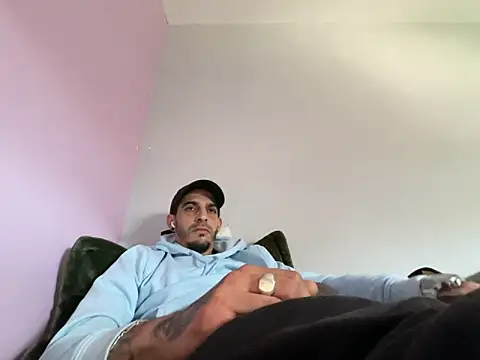 Rebeu313 online show from 02.08.26