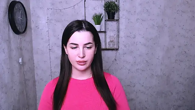 DivaKaily  online show from 12.14.24