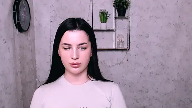 DivaKaily  online show from 01.17.25