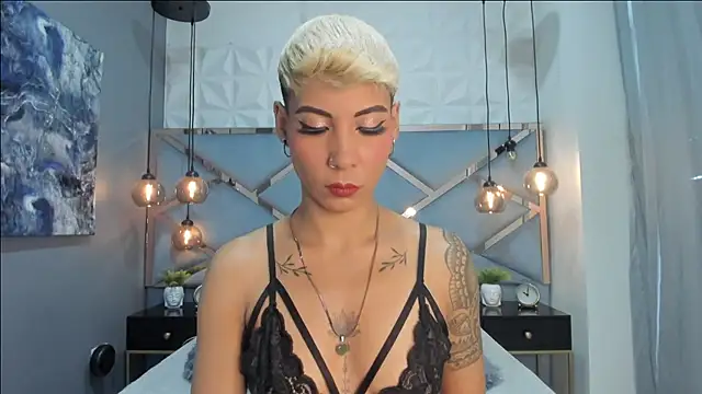 Snapshot of MiaMorgan_ chatting on 01.15.25 MiaMorgan online show from 01.15.25
