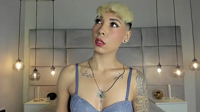 Snapshot of MiaMorgan_ chatting on 01.19.25 MiaMorgan online show from 01.19.25