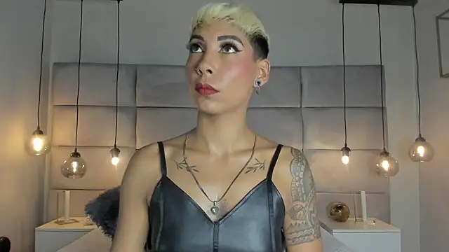 Snapshot of MiaMorgan_ chatting on 02.01.25 MiaMorgan online show from 02.01.25