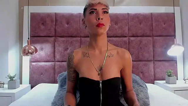 Snapshot of MiaMorgan_ chatting on 03.16.25 MiaMorgan online show from 03.16.25