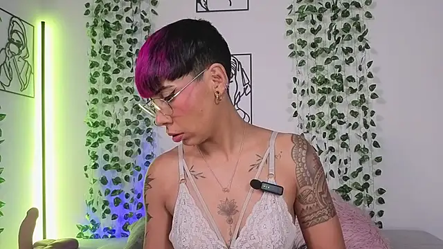 MiaMorgan  online show from 05.15.26