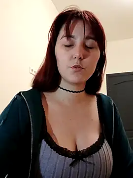 MiaStika online show from 02.20.25
