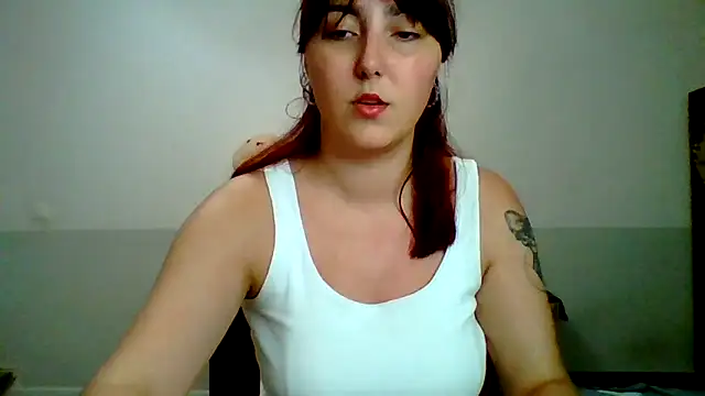 MiaStika online show from 09.08.25