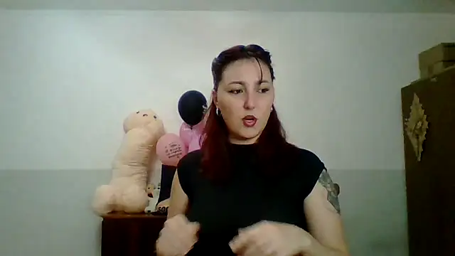 MiaStika online show from 09.09.25