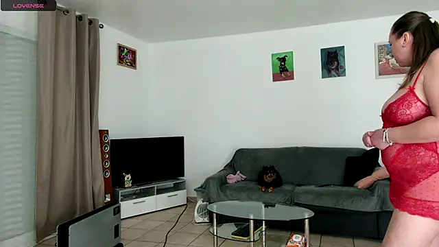 YOUR ELENA online show from 01.07.25