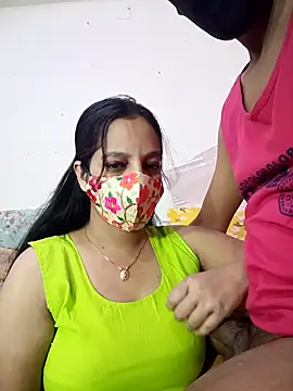 Snapshot of Taniya07 chatting on 10.04.25 Taniya07 online show from 10.04.25