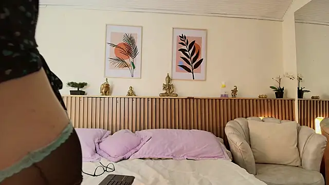 AryTorres  online show from 02.14.25